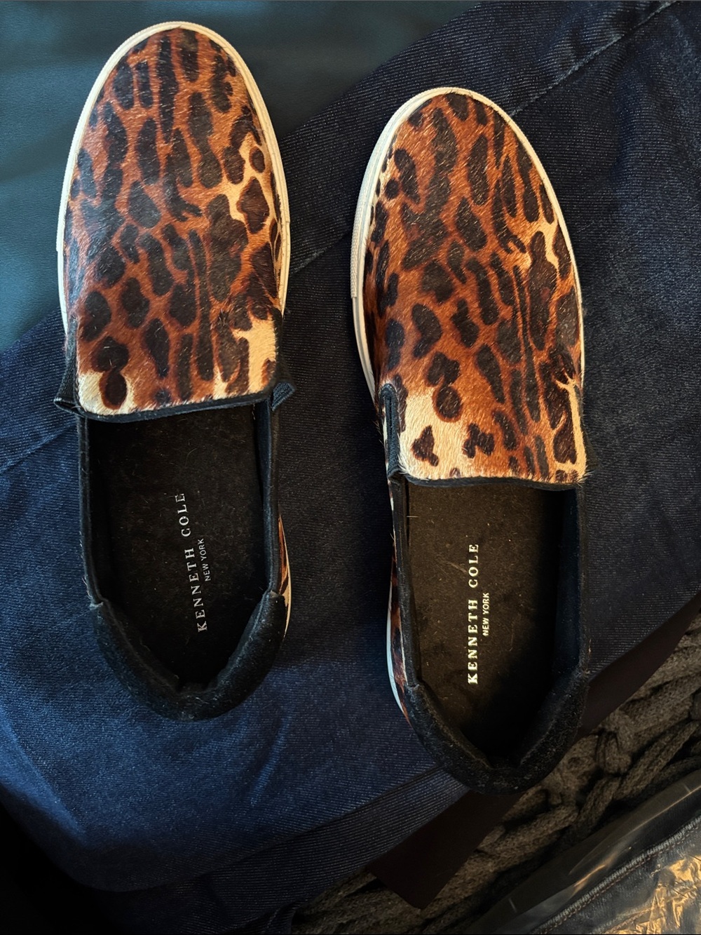 Kenneth Cole Womens Leopard Print Slip-On Shoes - Brown/Black